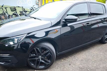 Peugeot 308 133.000 km 8.500 &euro; Leverkusen 51373