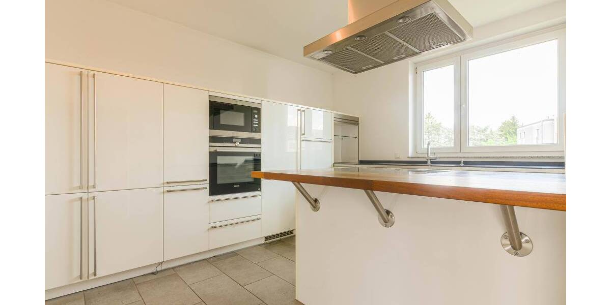 Etagenwohnung Leverkusen Opladen - 3 Zimmer, 149 m&sup2;, 1.800&euro; | Angebot:26675048