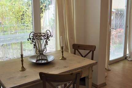 Zimmer Düsseldorf Stadtbezirk 2 - 1 Zimmer, 1.200&euro; | Angebot:27007865