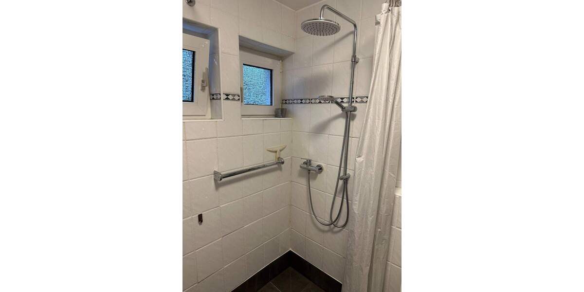 Etagenwohnung Köln Gremberghoven - 2 Zimmer, 62 m&sup2;, 199.000&euro; | Angebot:25703126