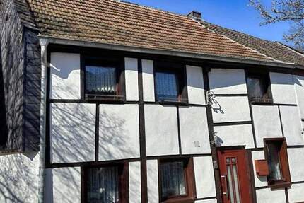 Haus Willich - 4 Zimmer, 75 m&sup2;, 150.000&euro; | Angebot:25774988