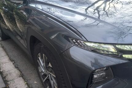 Hyundai TUCSON 267.300 km 15.499 &euro; Neuss 41460