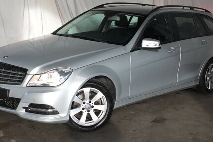 Mercedes-Benz C 180 T CGI BE AUTOM NAVI AHK PARCTRONIC SHZ 149.785 km 11.908 &euro; Köln 50858
