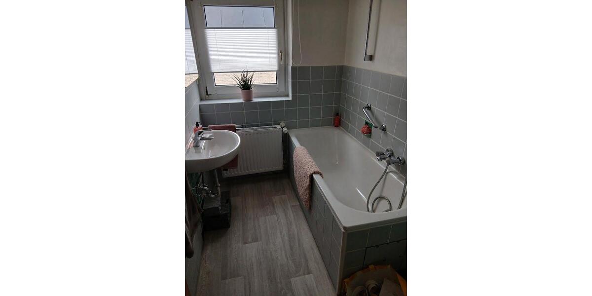 Etagenwohnung Dormagen Broich - 2 Zimmer, 60 m&sup2;, 490&euro; | Angebot:26007080