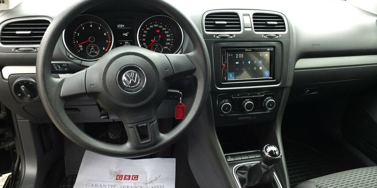 VW Golf 1.4i TRENDLINE KLIMAANLAGE SPORT-LMF SHZ 132.895 km 6.298 &euro; Köln 50858