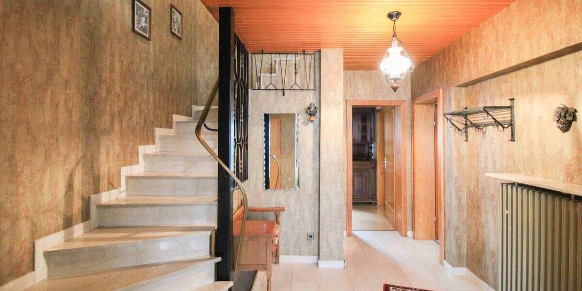 Einfamilienhaus Köln Esch/Auweiler - 7 Zimmer, 170 m&sup2;, 599.000&euro; | Angebot:25938956