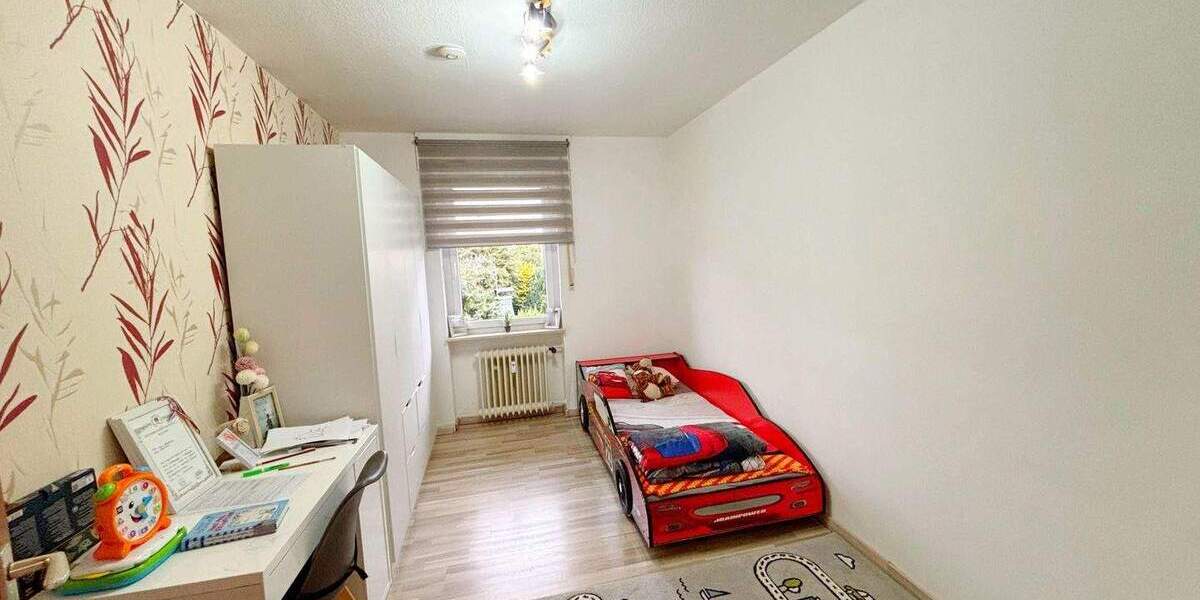Etagenwohnung Leverkusen Rheindorf - 4 Zimmer, 101 m&sup2;, 268.000&euro; | Angebot:25665874