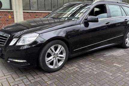 Mercedes-Benz E 300 179.789 km 9.900 &euro; Köln 51103