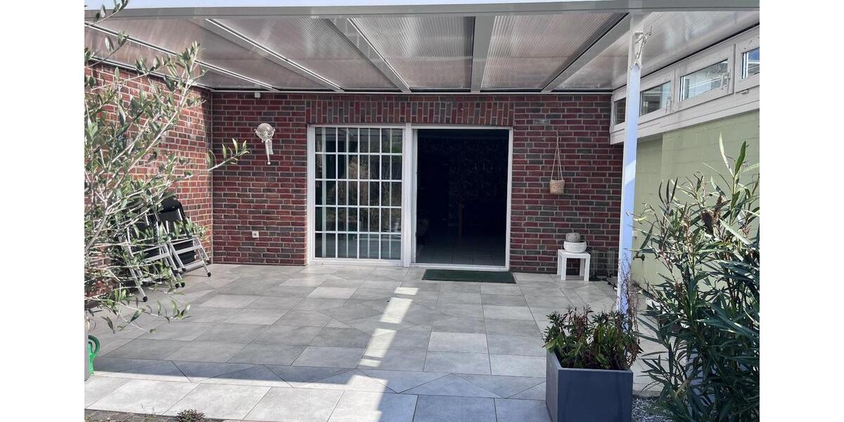 Mehrfamilienhaus, Wohnhaus Bergheim - 4 Zimmer, 167 m&sup2;, 2.420&euro; | Angebot:25899926