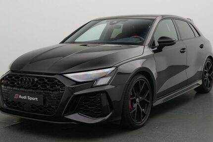 Audi RS3 11.676 km 62.988 &euro; Leverkusen 51373