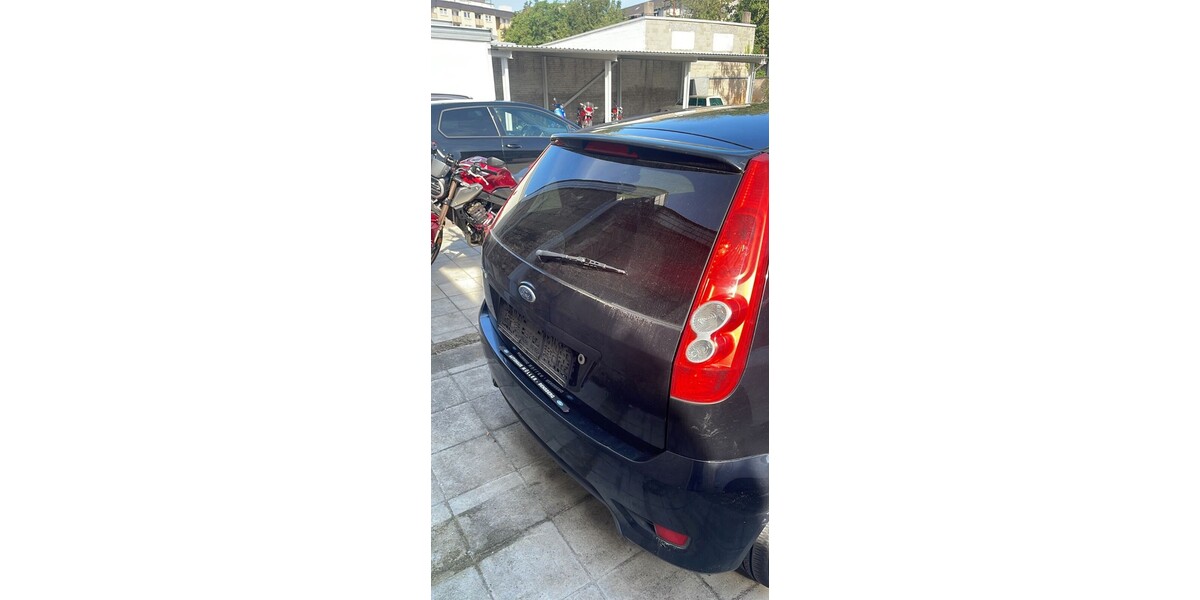 Ford Fiesta 200.000 km 1.800 &euro; Köln 50667