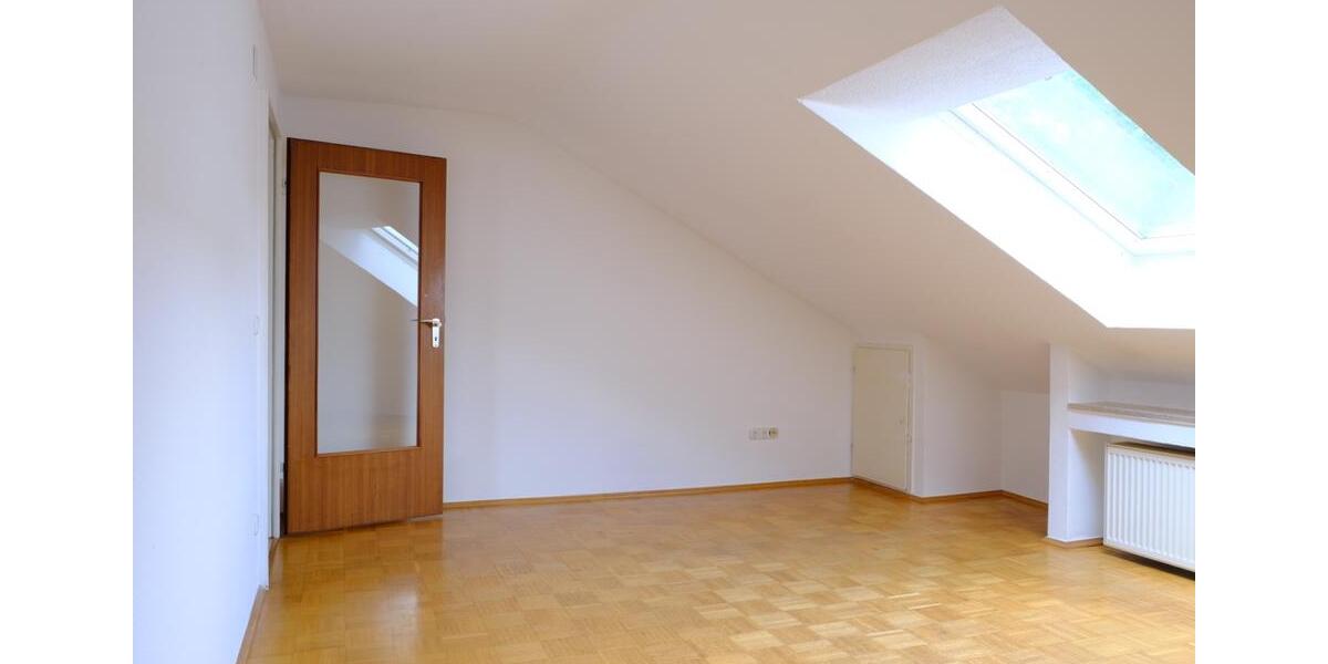 Etagenwohnung Düsseldorf Lörick - 3 Zimmer, 60 m&sup2;, 379.000&euro; | Angebot:25363475