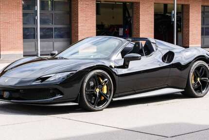 Ferrari 296 3.777 km 309.780 &euro; Köln 50858