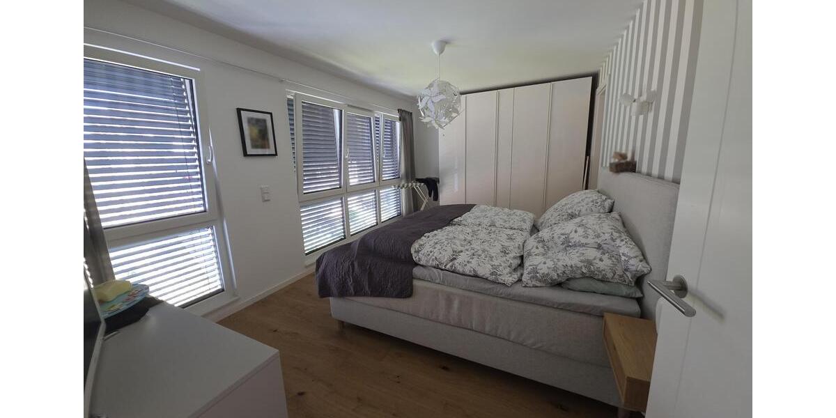 Etagenwohnung Hilden Forstbach - 4 Zimmer, 135 m&sup2;, 1.990&euro; | Angebot:25406505