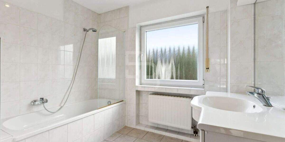 Reihenmittelhaus Köln Ensen - 5 Zimmer, 129 m&sup2;, 450.000&euro; | Angebot:25687062