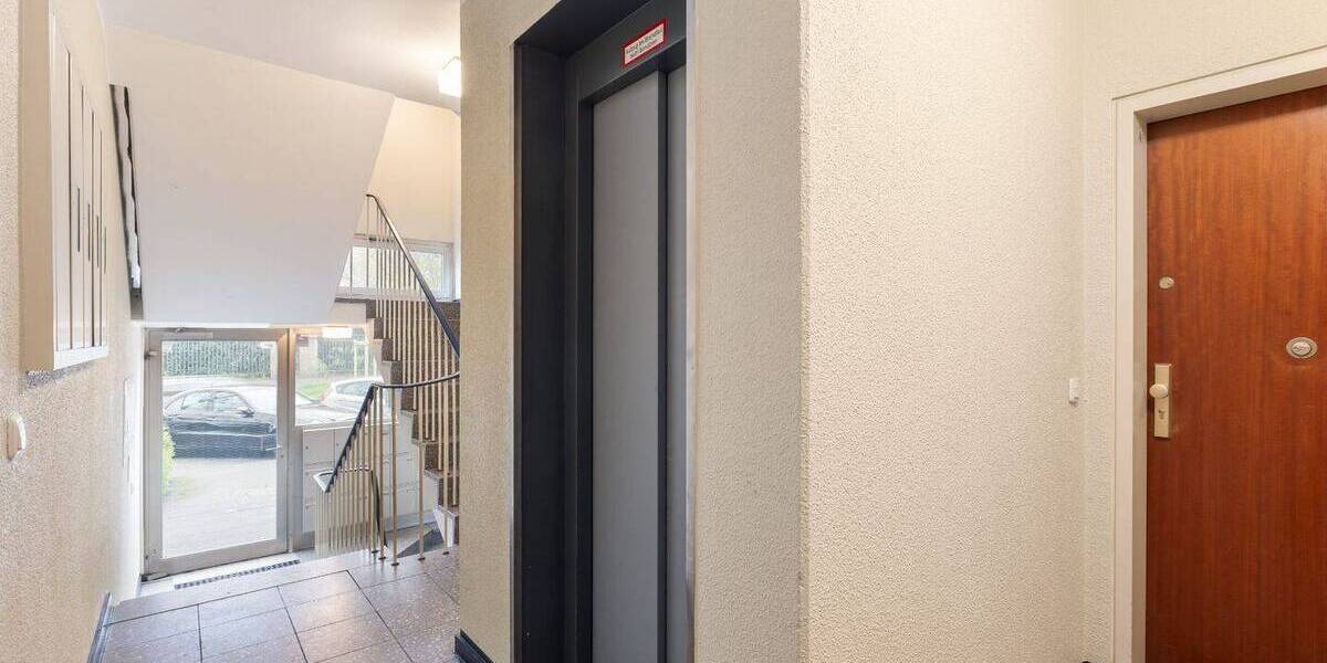 Etagenwohnung Köln Deutz - 3 Zimmer, 85 m&sup2;, 365.000&euro; | Angebot:26401853