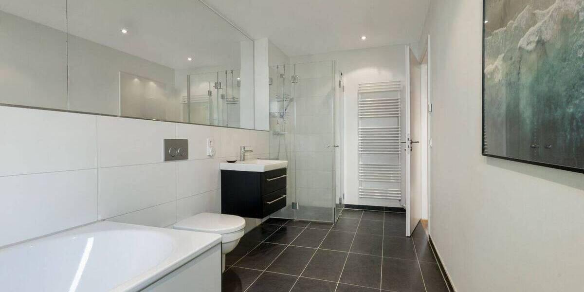 Reihenmittelhaus Düsseldorf Pempelfort - 4 Zimmer, 225 m&sup2;, 1.800.000&euro; | Angebot:25997196