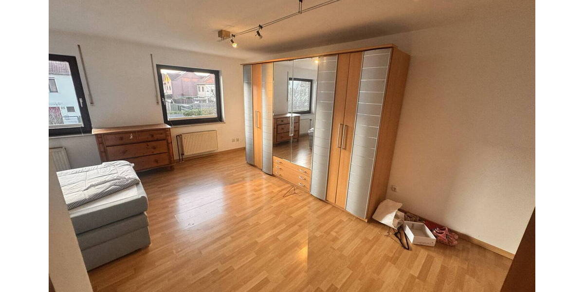 Reihenmittelhaus Düsseldorf Lichtenbroich - 5 Zimmer, 127 m&sup2;, 545.000&euro; | Angebot:26092502