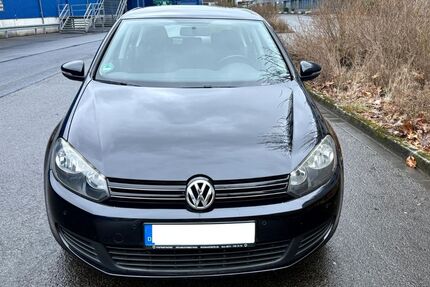 VW Golf 116.000 km 5.300 &euro; Düsseldorf 40235
