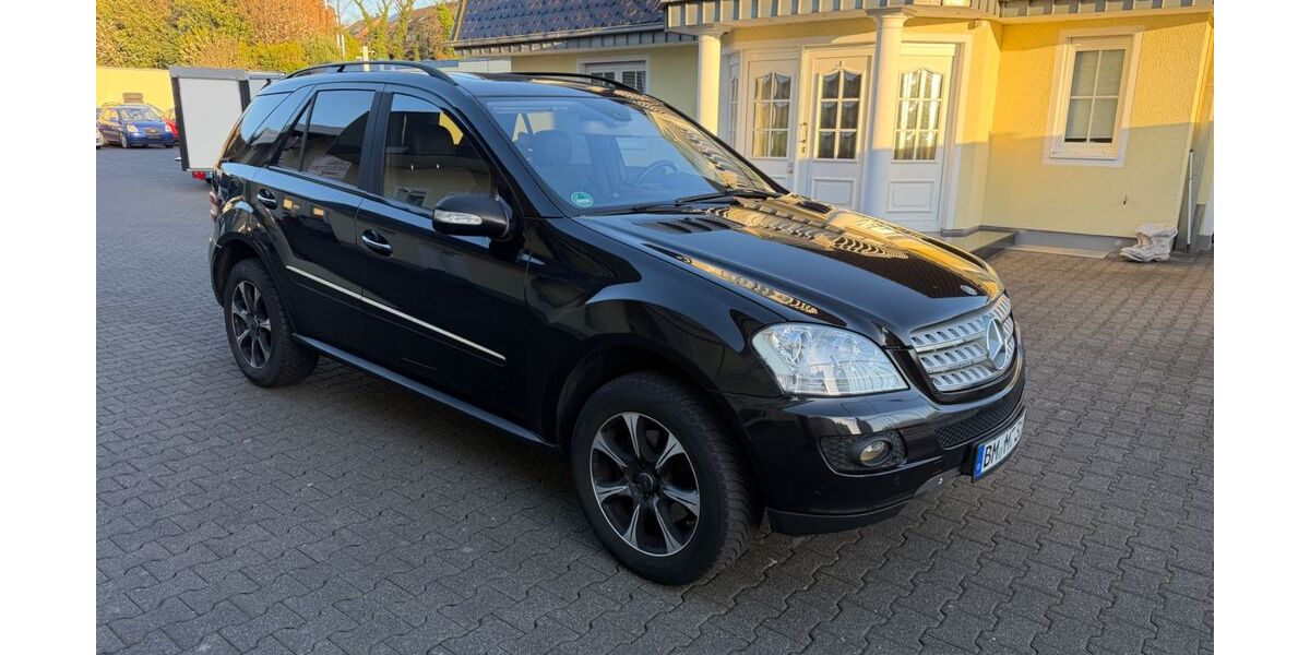 Mercedes-Benz ML 320 287.000 km 6.990 &euro; Kerpen 50169