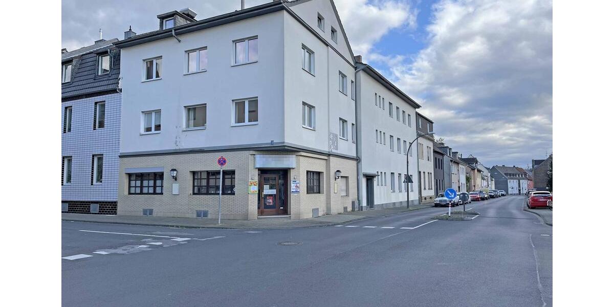 Etagenwohnung Köln Mülheim - 3 Zimmer, 102 m&sup2;, 1.300&euro; | Angebot:25853464