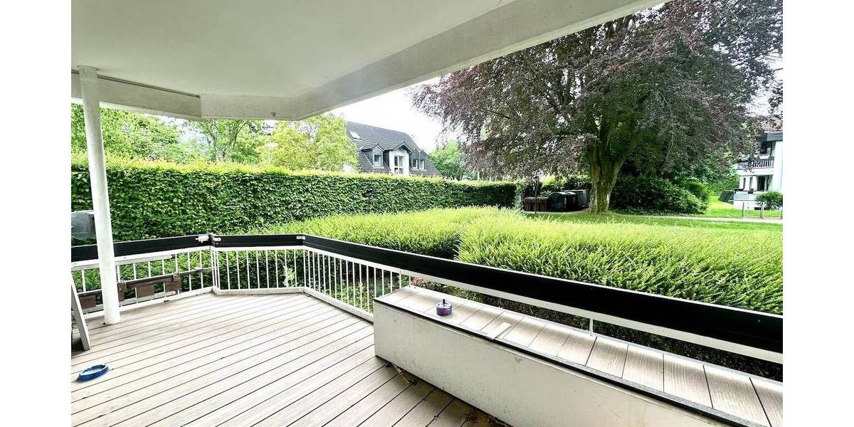 Etagenwohnung Neuss Gnadental - 4 Zimmer, 140 m&sup2;, 1.550&euro; | Angebot:26641440