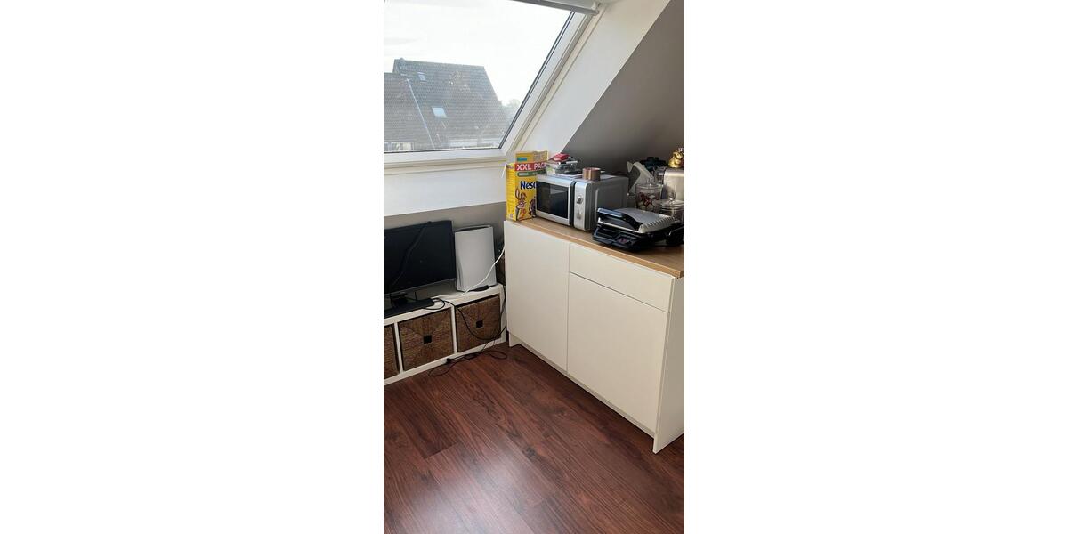 Dachgeschoßwohnung Köln Nippes - 1 Zimmer, 68 m&sup2;, 1.100&euro; | Angebot:25903137