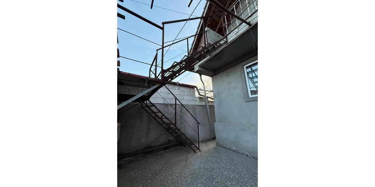 Einfamilienhaus Köln Ehrenfeld - 5 Zimmer, 118 m&sup2;, 75.000&euro; | Angebot:26718352
