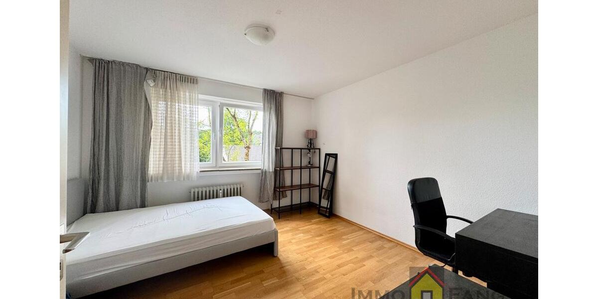 Etagenwohnung Düsseldorf Stadtbezirk 5 - 5 Zimmer, 105 m&sup2;, 1.700&euro; | Angebot:25856206
