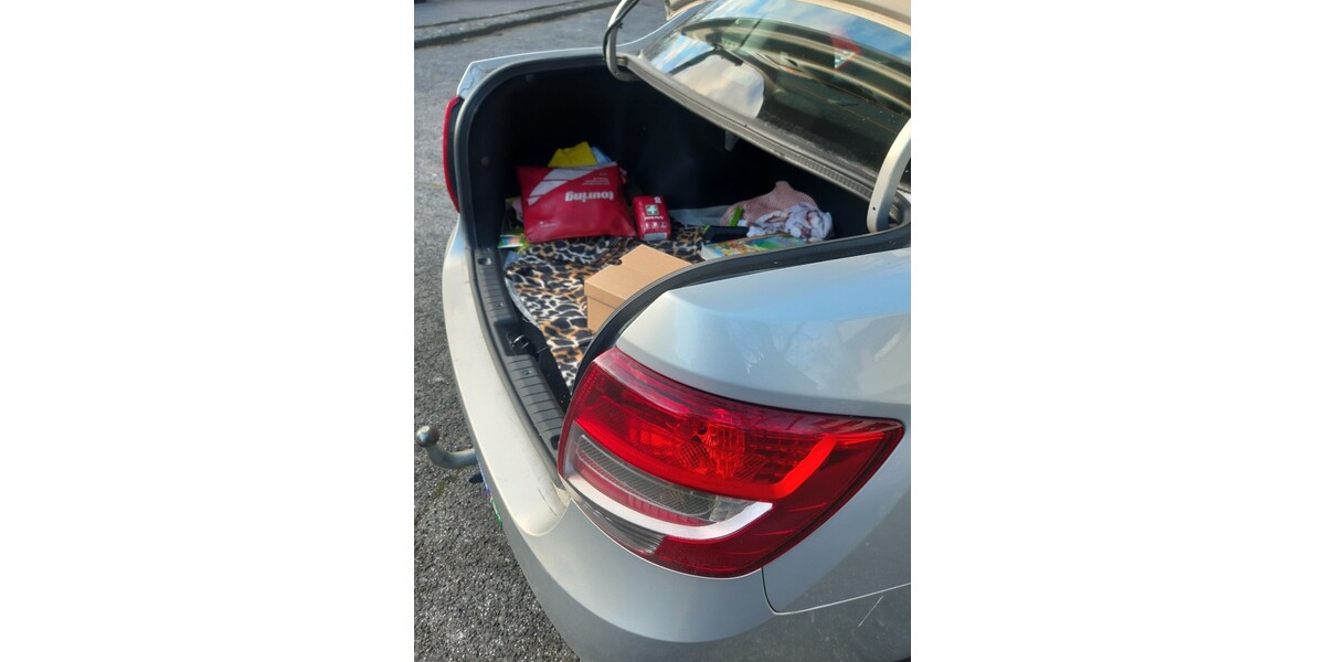 Lada Granta 140.335 km 2.200 &euro; Köln 50667