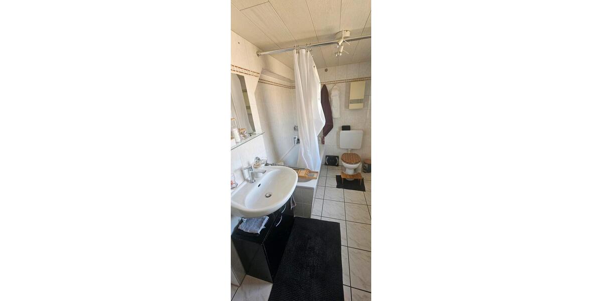 Dachgeschoßwohnung Solingen Ohligs - 3 Zimmer, 45 m&sup2;, 450&euro; | Angebot:26699619