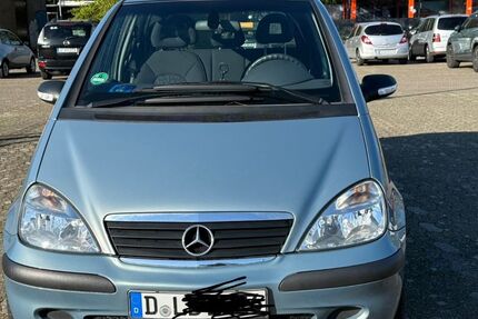Mercedes-Benz A 140 84.215 km 2.300 &euro; Düsseldorf 40599