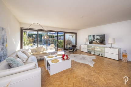 Charmantes Split-Level-Reihenendhaus in unmittelbarer Rheinnähe im Herzen von Düsseldorf-Benrath - Haus Düsseldorf Stadtbezirk 9 | Angebot:26645354