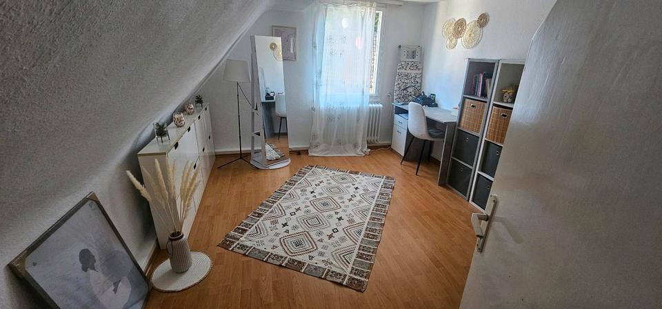 Dachgeschoßwohnung Solingen Ohligs - 3 Zimmer, 45 m&sup2;, 450&euro; | Angebot:26699619