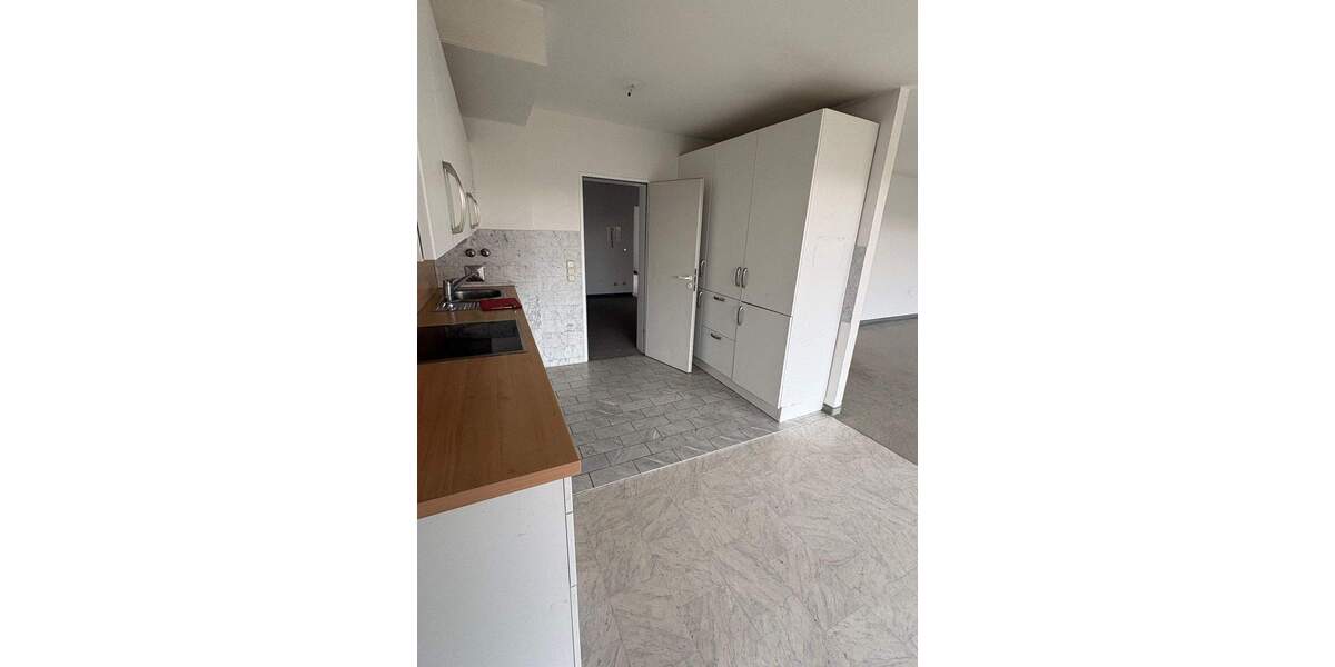 Etagenwohnung Düsseldorf Niederkassel - 3 Zimmer, 117 m&sup2;, 675.000&euro; | Angebot:25705634