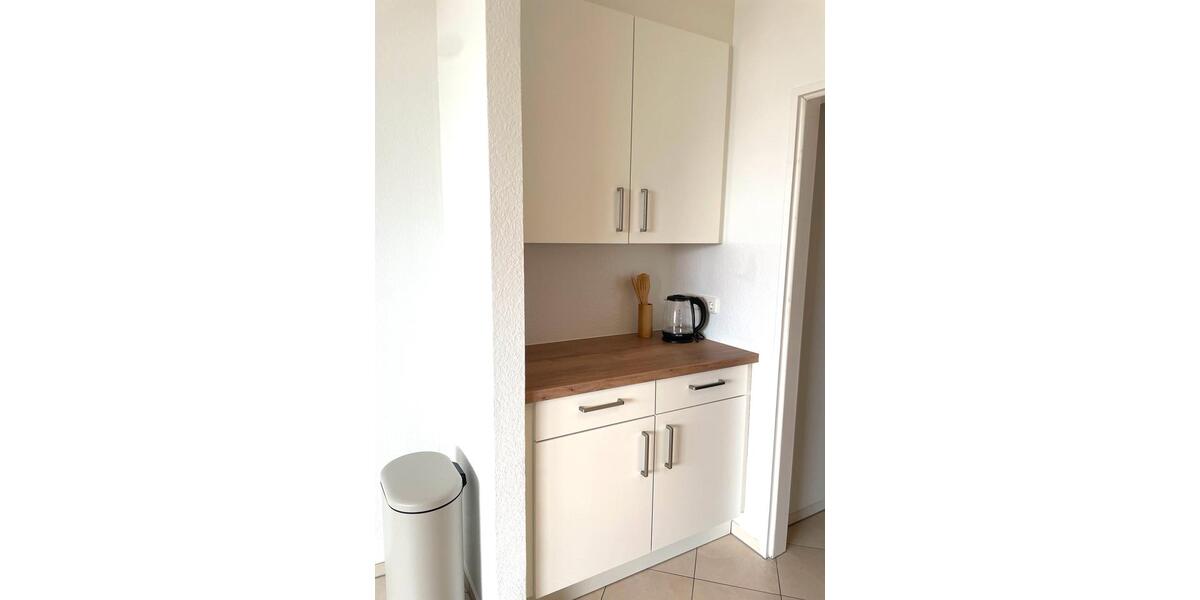 Etagenwohnung Neuss - 1 Zimmer, 35 m&sup2;, 990&euro; | Angebot:26020346