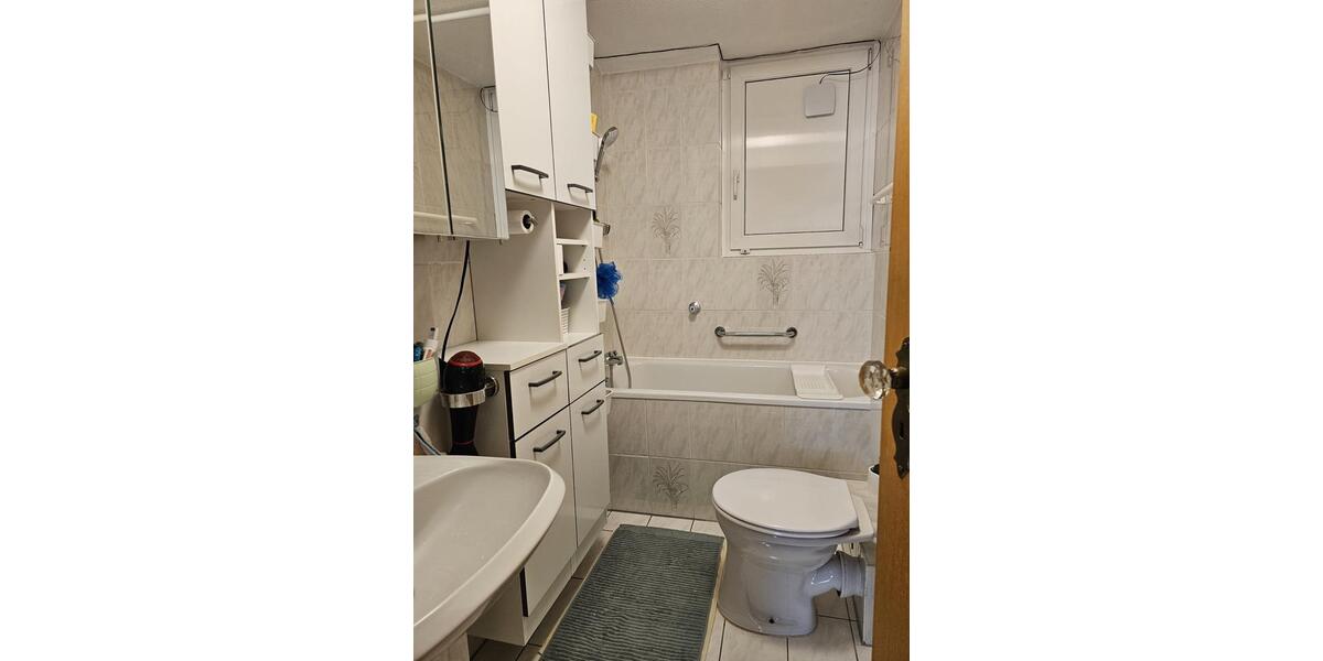 Erdgeschoßwohnung Köln Mülheim - 3.5 Zimmer, 80 m&sup2;, 1.550&euro; | Angebot:25947617