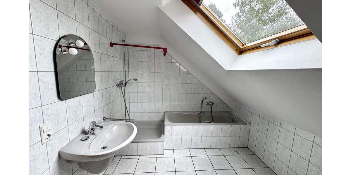 Mehrfamilienhaus, Wohnhaus Leverkusen Quettingen - 6 Zimmer, 191 m&sup2;, 599.000&euro; | Angebot:25844867