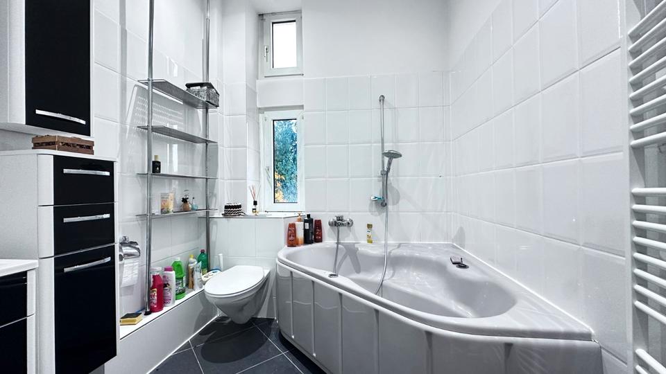 Doppelhaushälfte Solingen Mitte - 9 Zimmer, 210 m&sup2;, 340.000&euro; | Angebot:26705632