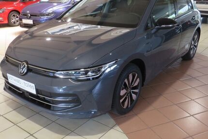 VW Golf 14.600 km 31.890 &euro; Neuss 41469