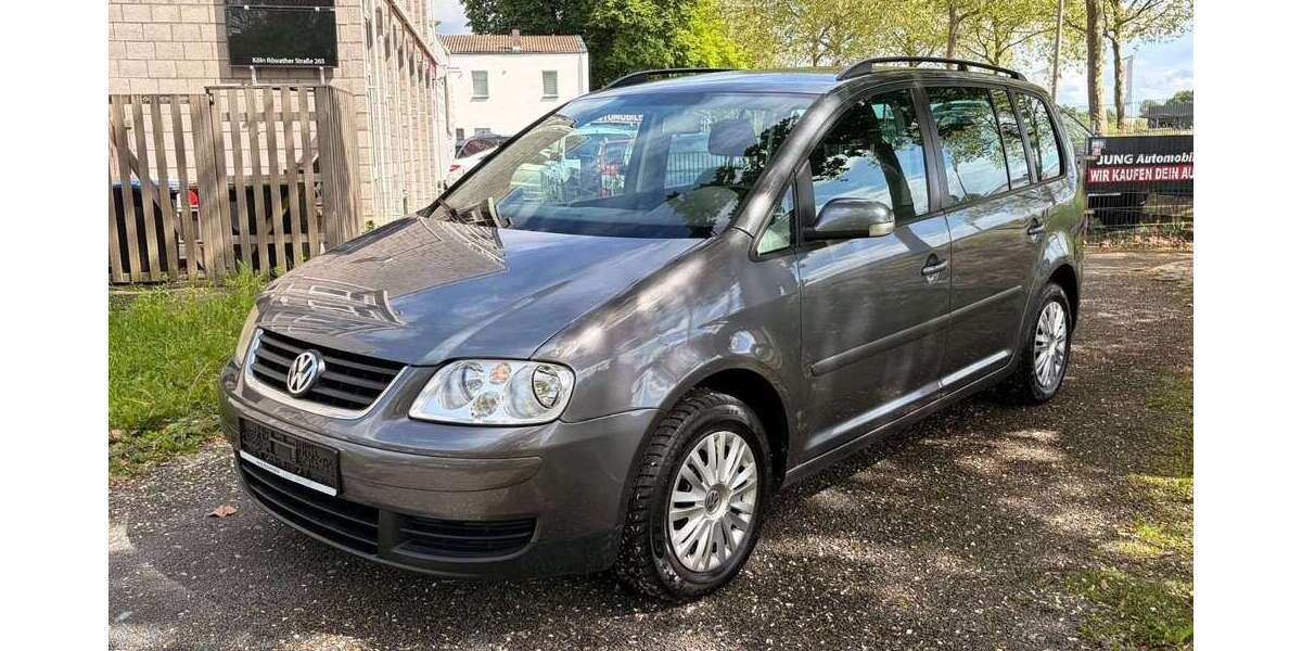 VW Touran 176.000 km 5.999 &euro; Köln 51109