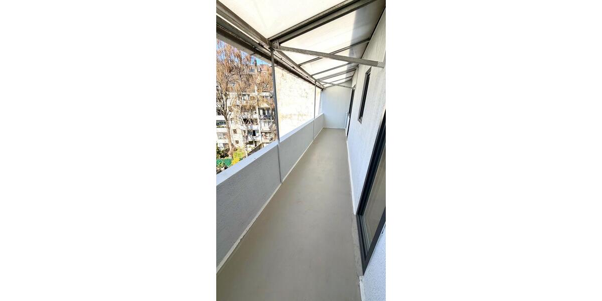 Dachgeschoßwohnung Düsseldorf Pempelfort - 3 Zimmer, 83 m&sup2;, 1.850&euro; | Angebot:26652898