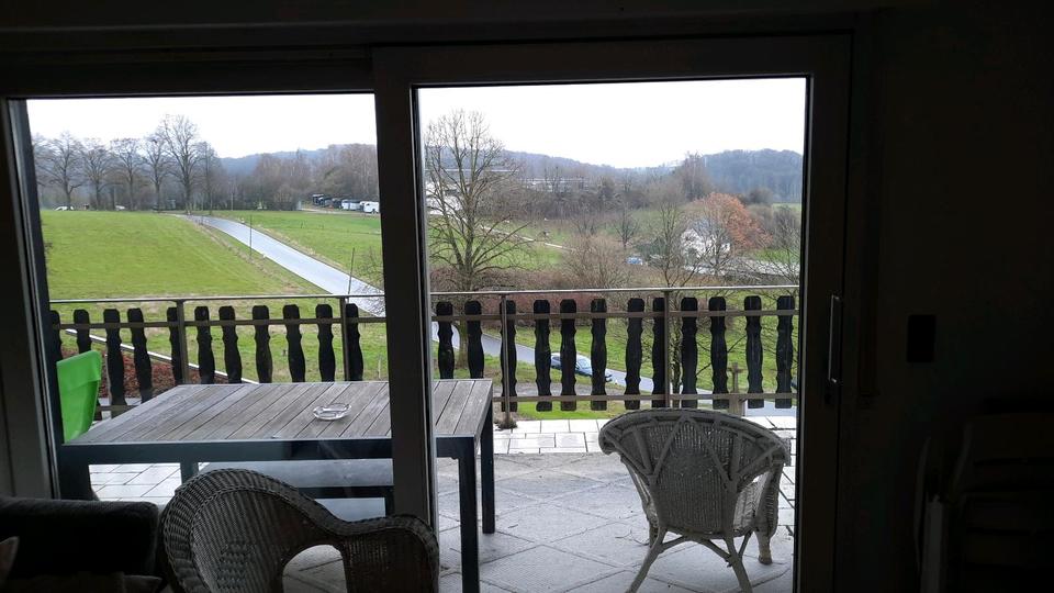 Hochparterre Bergisch Gladbach - 3 Zimmer, 110 m&sup2;, 1.350&euro; | Angebot:23684098