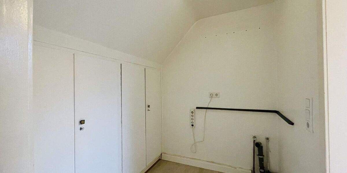 Einfamilienhaus Hilden Kalstert - 5 Zimmer, 107 m&sup2;, 349.000&euro; | Angebot:25689204