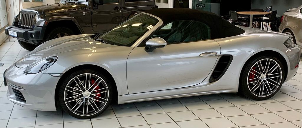 Porsche Boxster 46.500 km 69.718 &euro; Elsdorf 50189