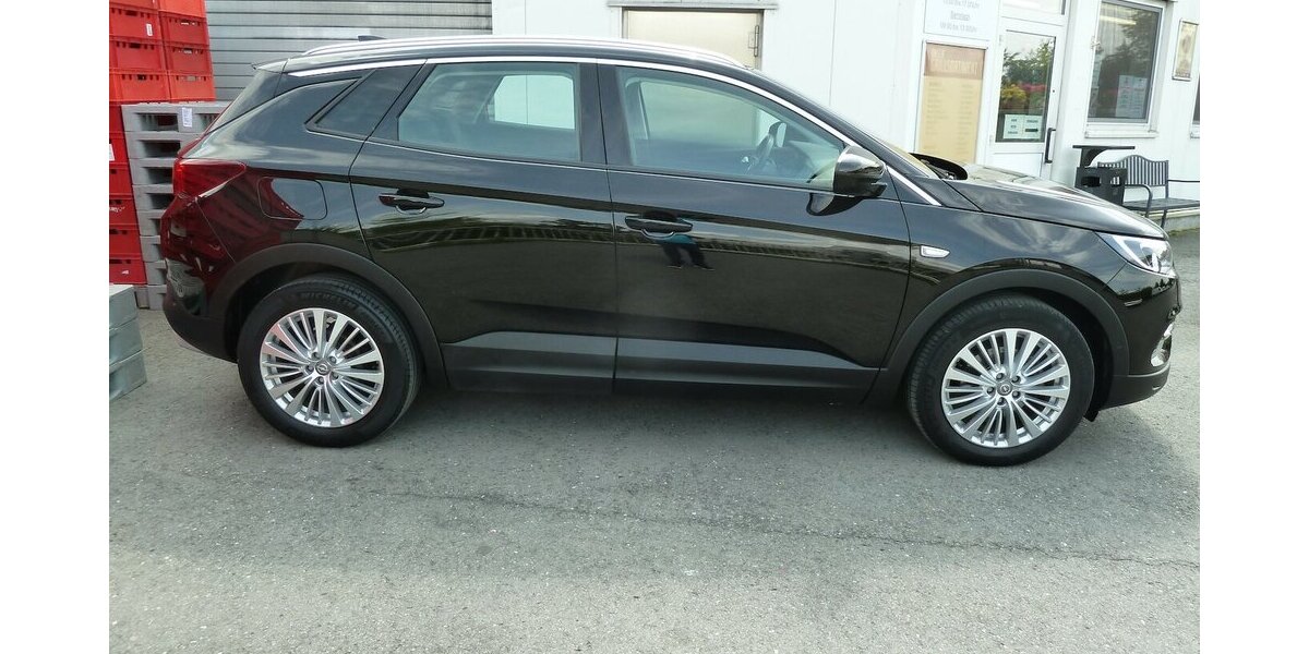 Opel Grandland X Innovation Klimaautomatik Navi Alu18´´ 110.000 km 14.900 &euro; Ratingen 40885