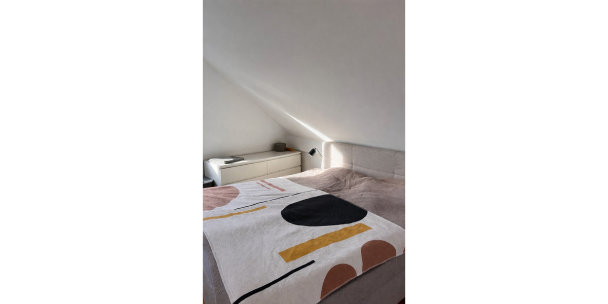 Dachgeschoßwohnung Haan - 2.5 Zimmer, 78 m&sup2;, 1.200&euro; | Angebot:25833787