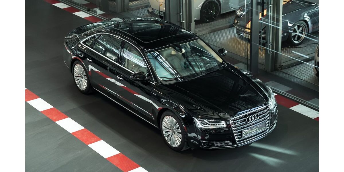 Audi A8 161.000 km 36.490 &euro; Köln 50829