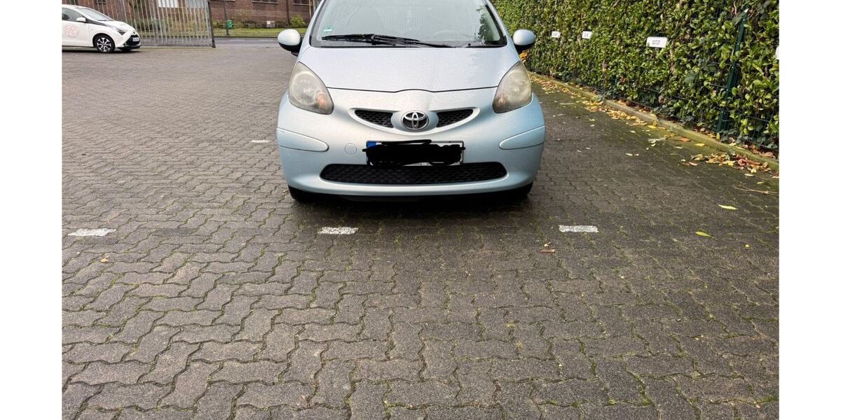 Toyota Aygo (X) 149.100 km 4.000 &euro; Düsseldorf 40239