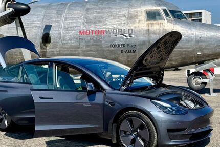 Tesla Model 3 19.500 km 32.900 &euro; Köln 50767